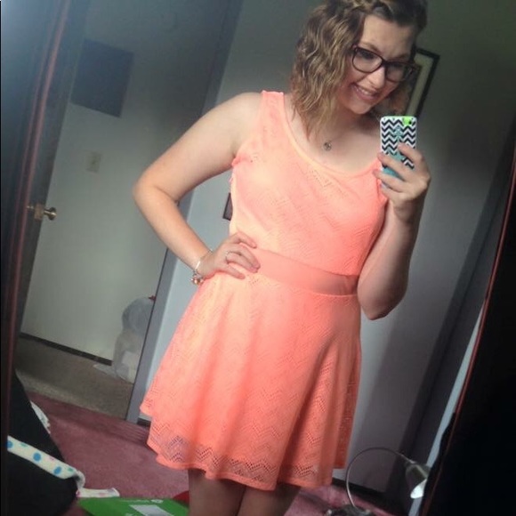 Short Coral Summer Dress - Picture 1 of 4